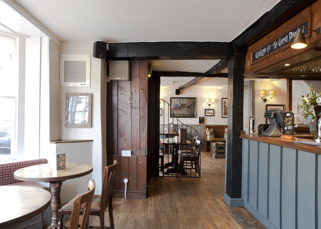 The Green Dragon Marlborough Exterior photo